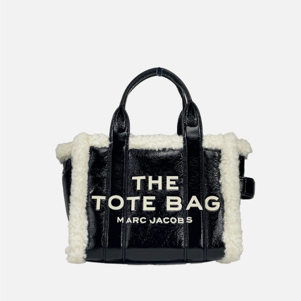 Marc Jacobs The Tote Bag Crinkle Leather with Sherpa - Picture 2 of 9